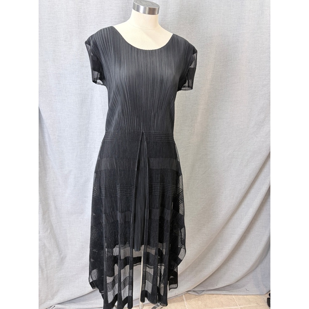 Caeliann Black Accordion Pleated Midi Dress Sheer Mesh Overlay Short Sleeve M